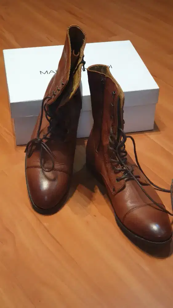 NEW. SEPATU BOOTS MARIO MINARDI LEATHER 43 FIT 44