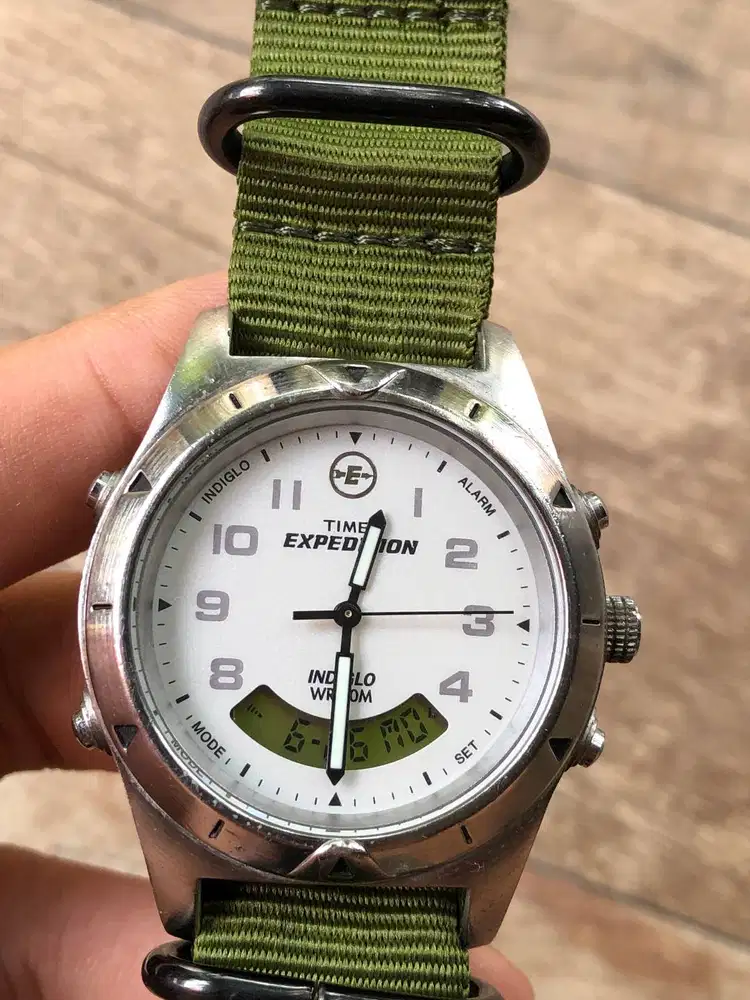 Jam tangan cheap timex expedition