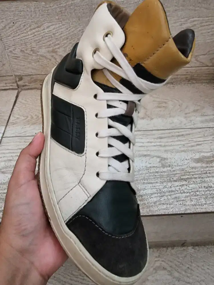 Sepatu Bally Sneakers  original/ auth