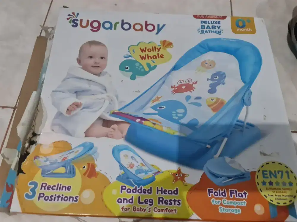 Tempat mandi bayi (baby bather)