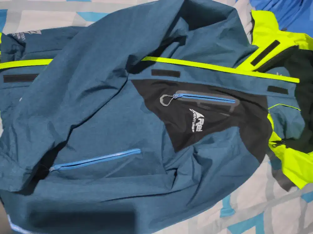 Jaket rei warna hijau