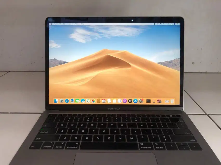 MacBook Air 2019 8/256GB