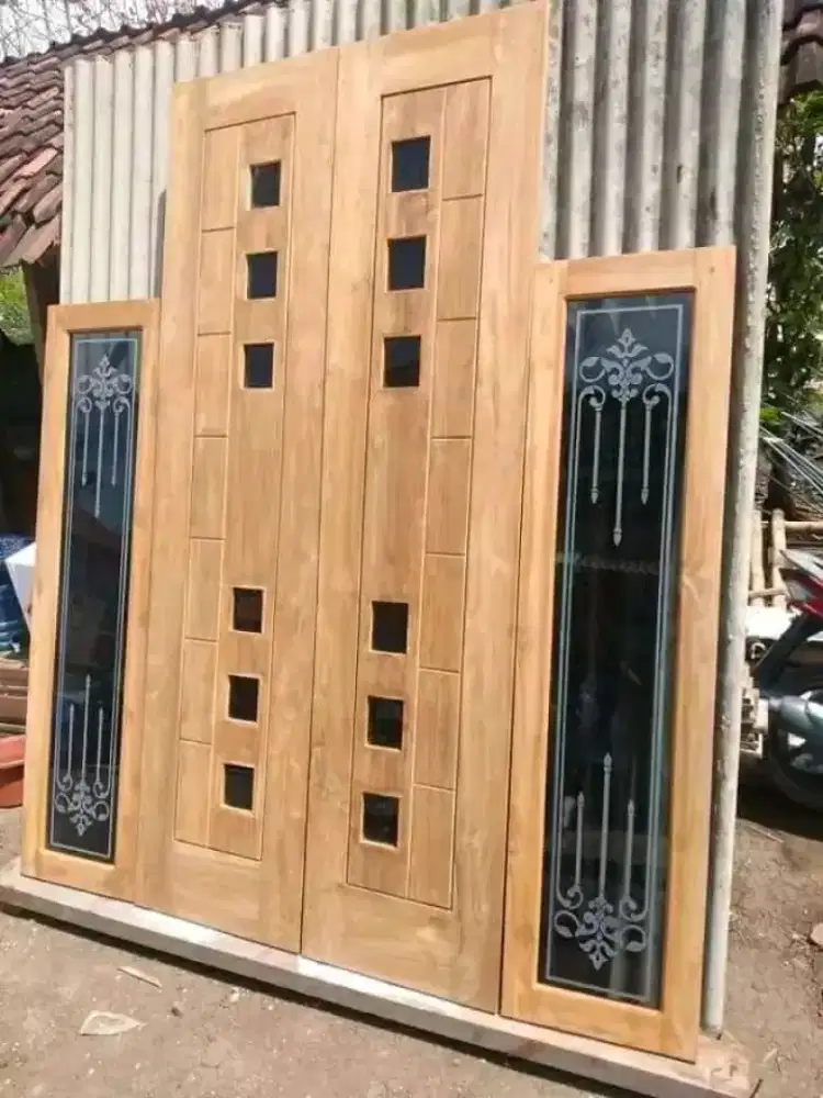 PINTU UTAMA KUPU TARUNG KAYU JATI
