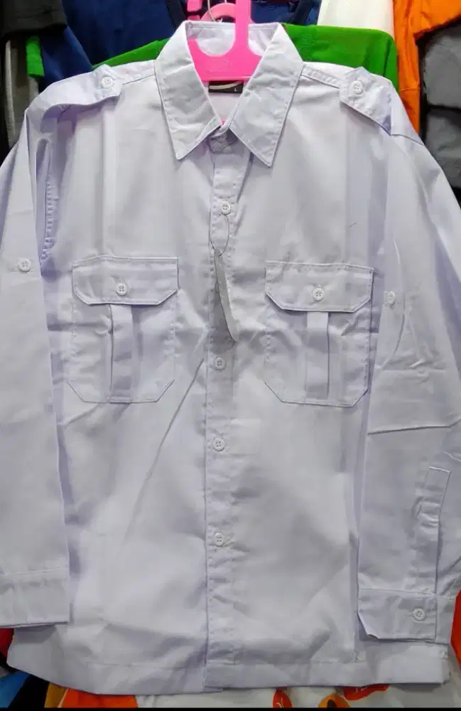Kemeja lengan panjang putih kantong 2
