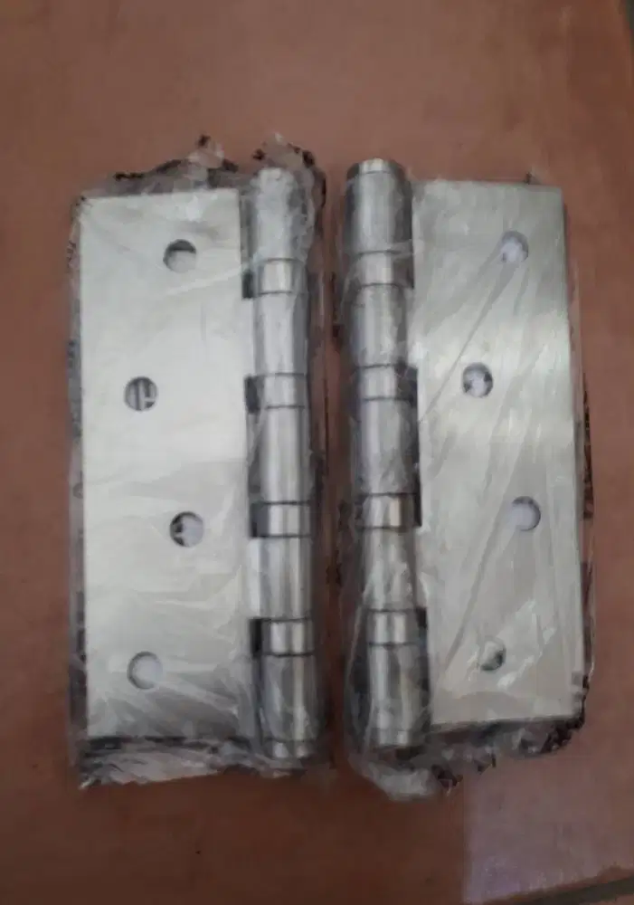 Kempinsky Lock Door Hinge Stainless Steel 4 hole isi 2 pcs (A-702)