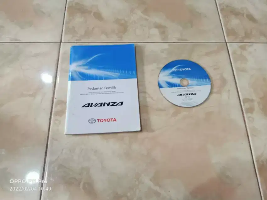 Buku+CD pedoman pemilik kendaraan Toyota Avanza 2016