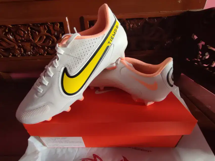 Nike Tiempo Legend 9 Academy FG MG - Lucent Pack