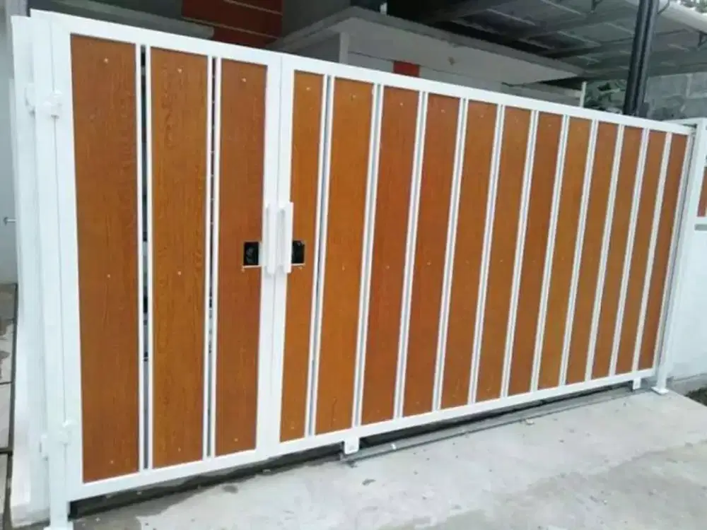 pagar besi holo galpanis motip grc