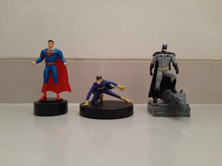 Action Figure Superman Batman Batgirl