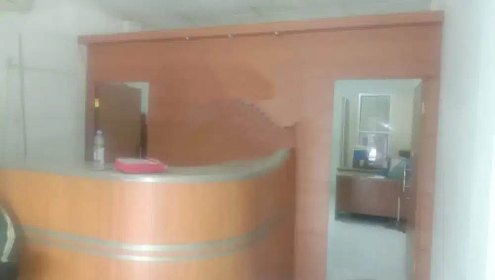 Meja Customer Service (CS) Bagus dan Murah