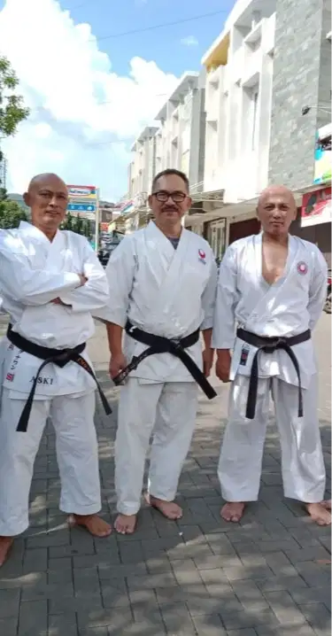 Jasa supir harian mobil dan antar jemput motor dan antar mudik lebaran