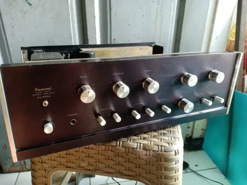 Sansui AU-555a Corona legendaris.