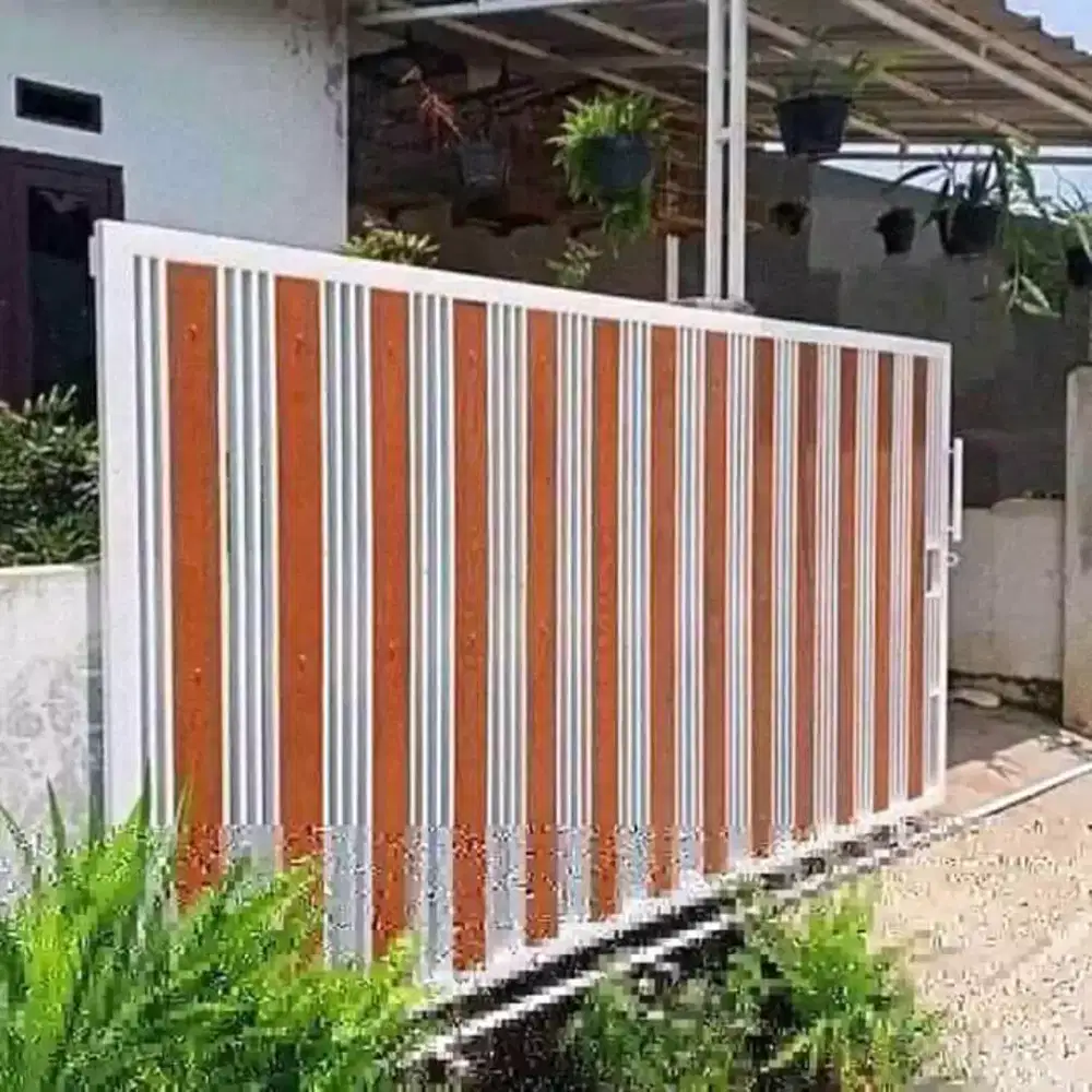 Pagar besi holo galpanis motip grc