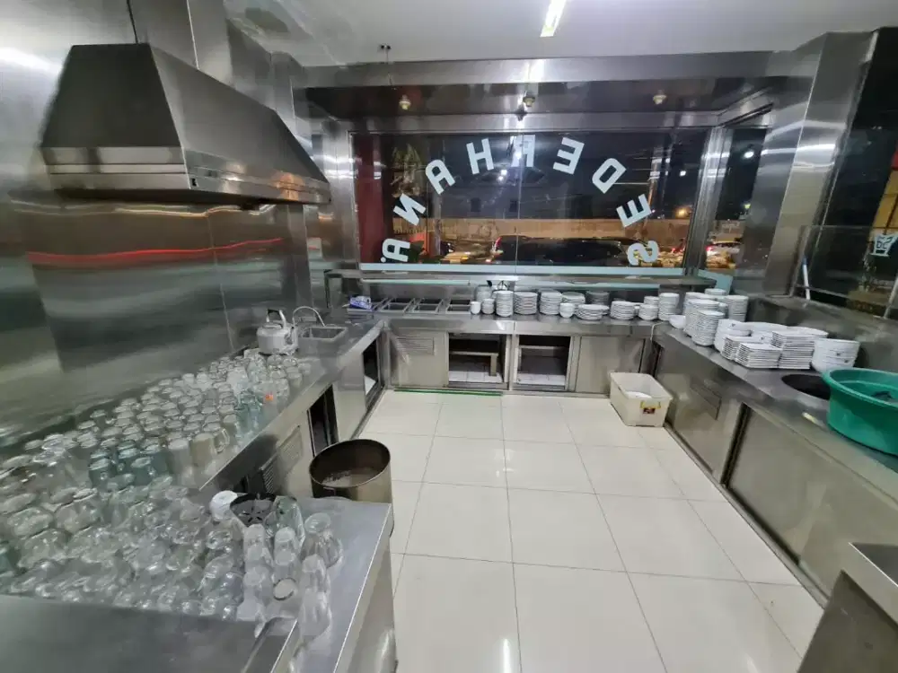 Dijual Aneka Mangkok,Piring dan Gelas Kaca Ex Restoran