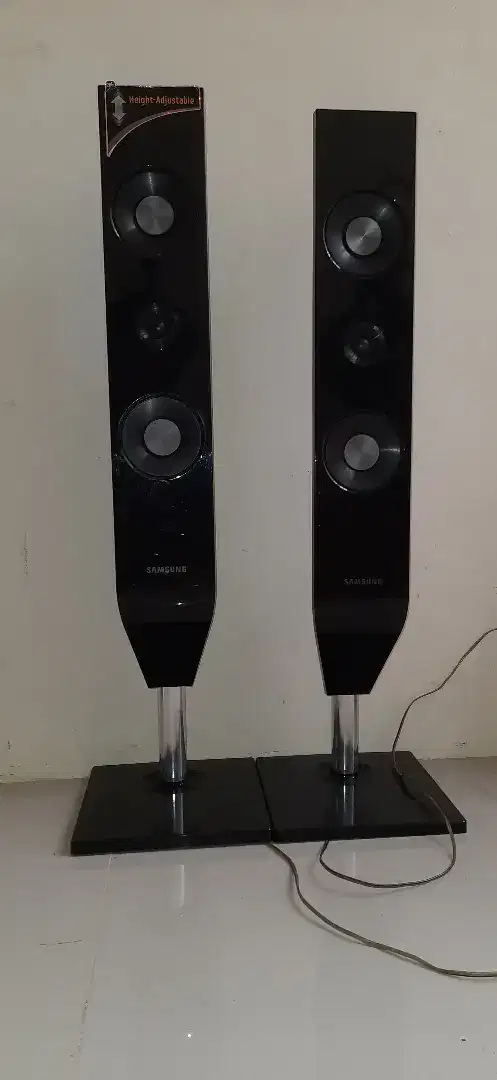 SAMSUNG tower speaker