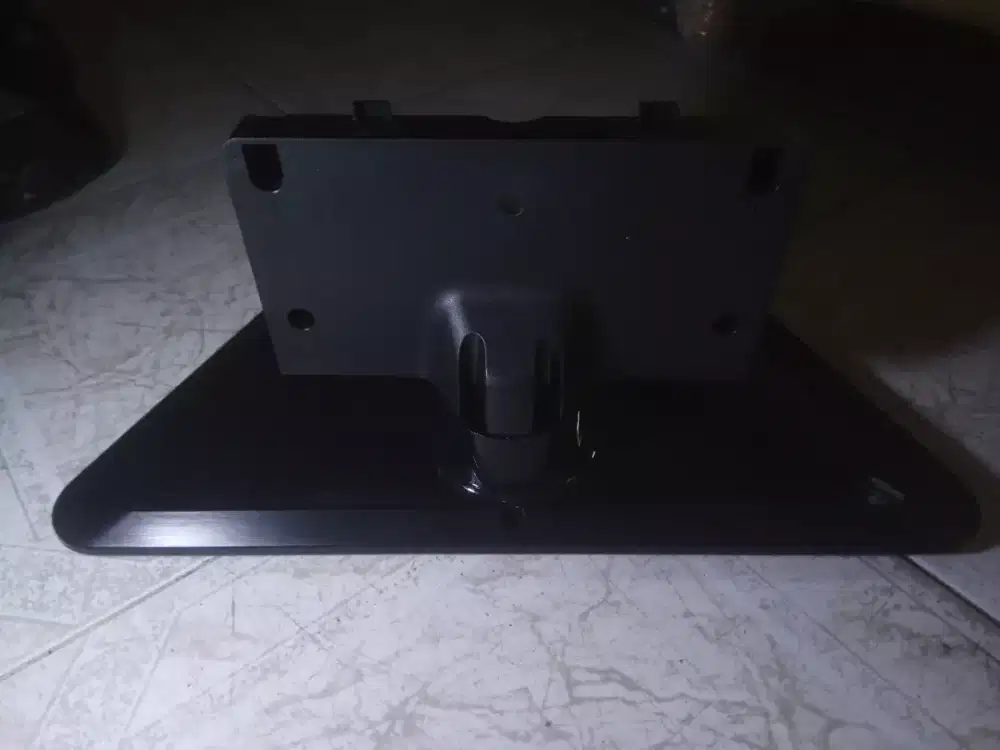 kaki tv LG 42inc bekas