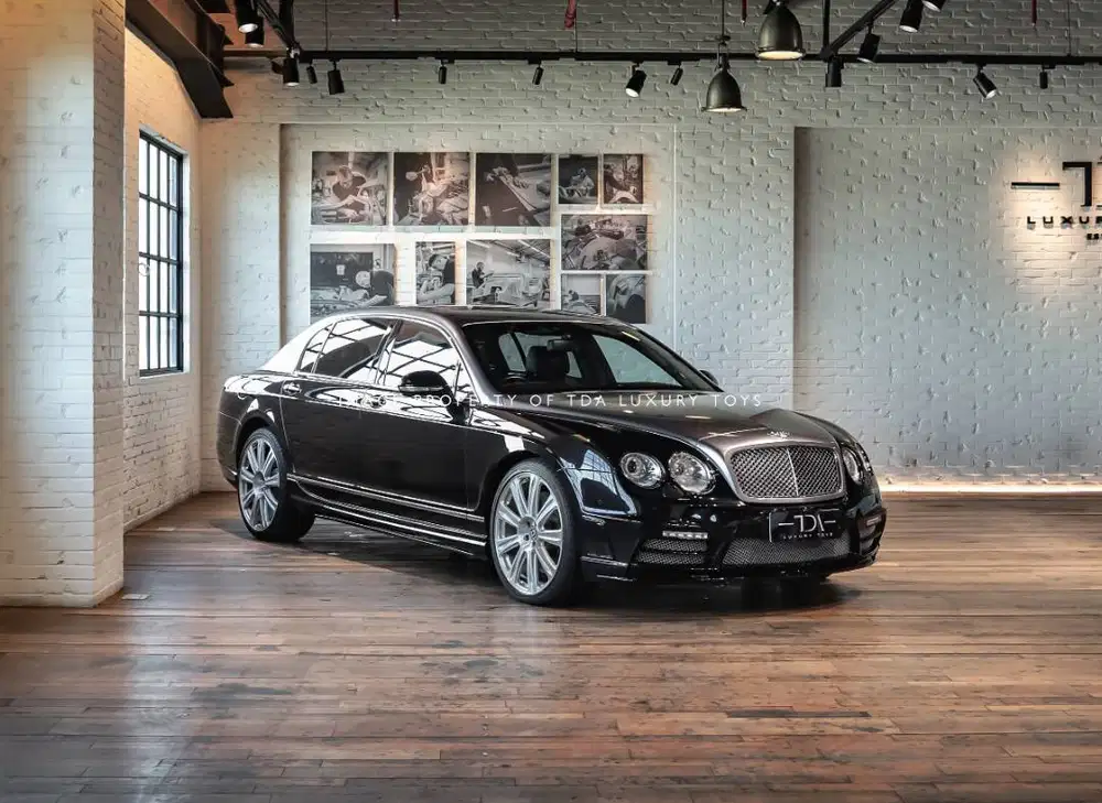 Bentley Flying Spur авария