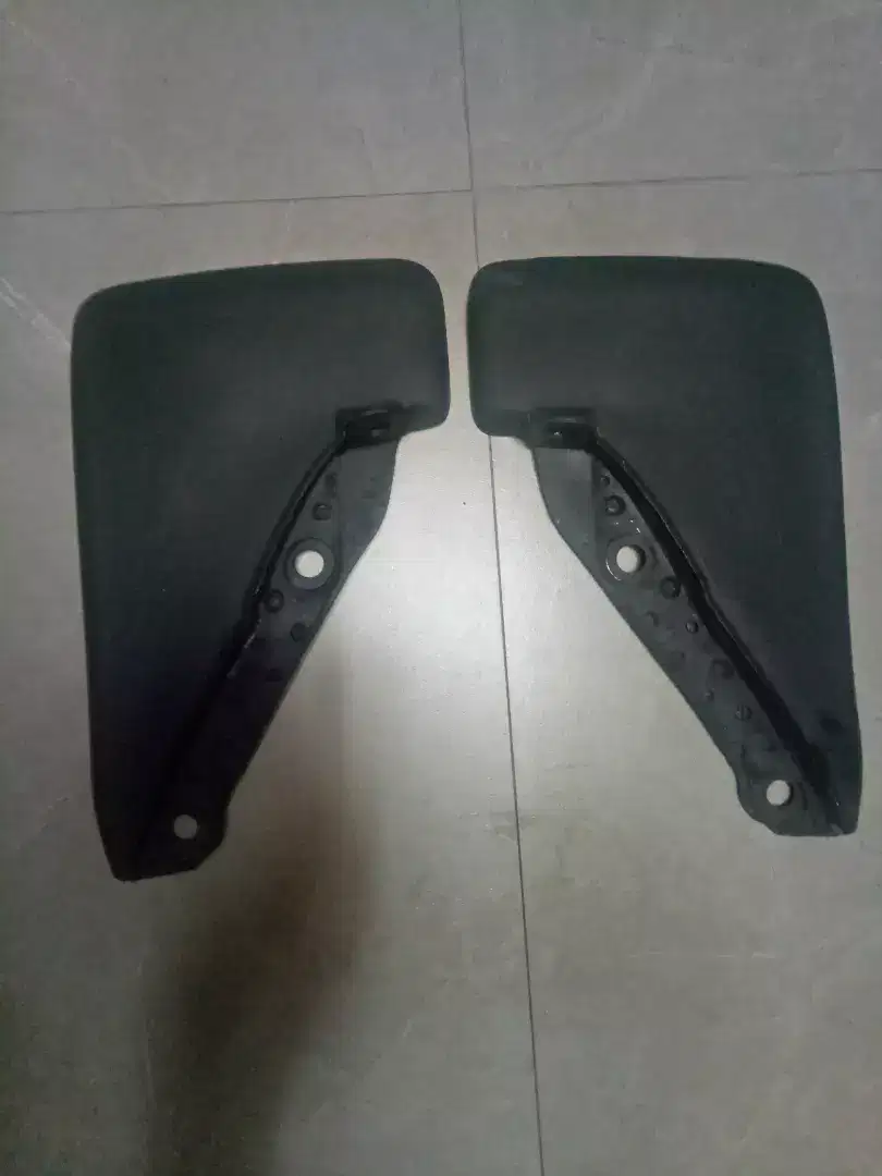 Kepet / mudguard starlet kotak.