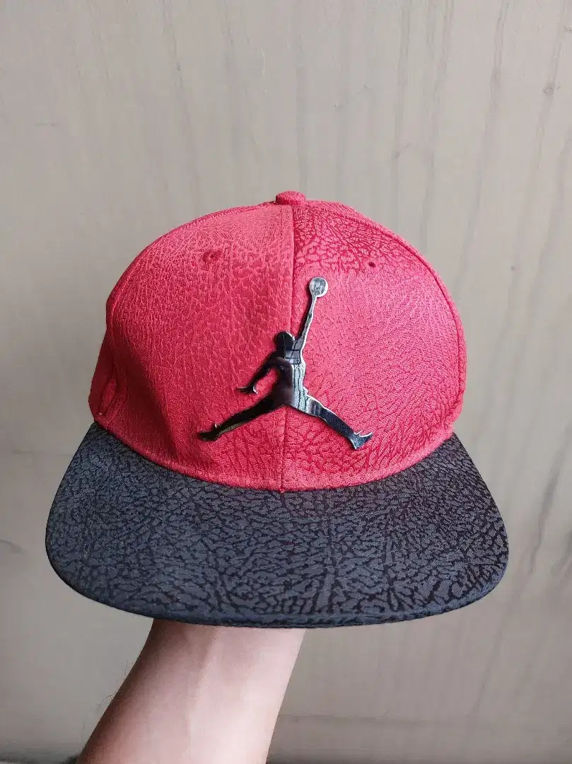Topi snapback Air Jordan metalic logo size Youth ori 100%