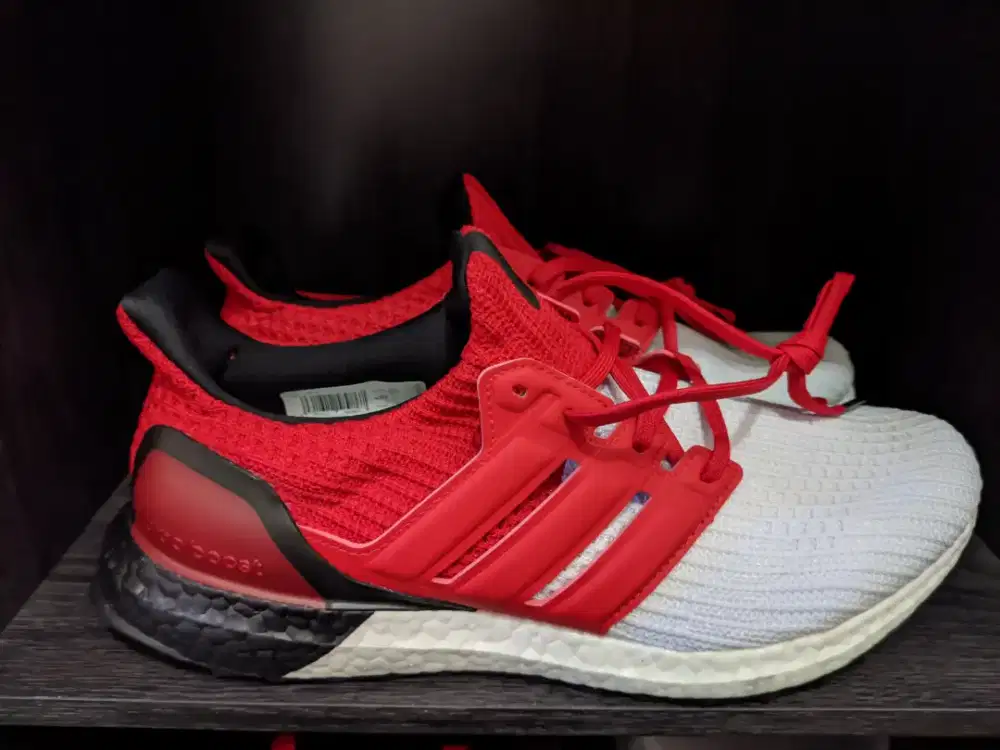 Sepatu Lari Pria Adidas Ultraboost G28999 Ukuran UK 10 Original.