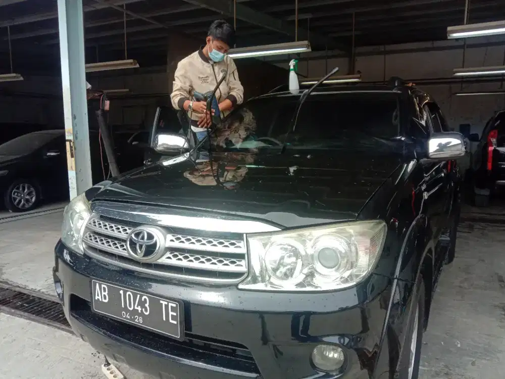 Kaca film penolak panas