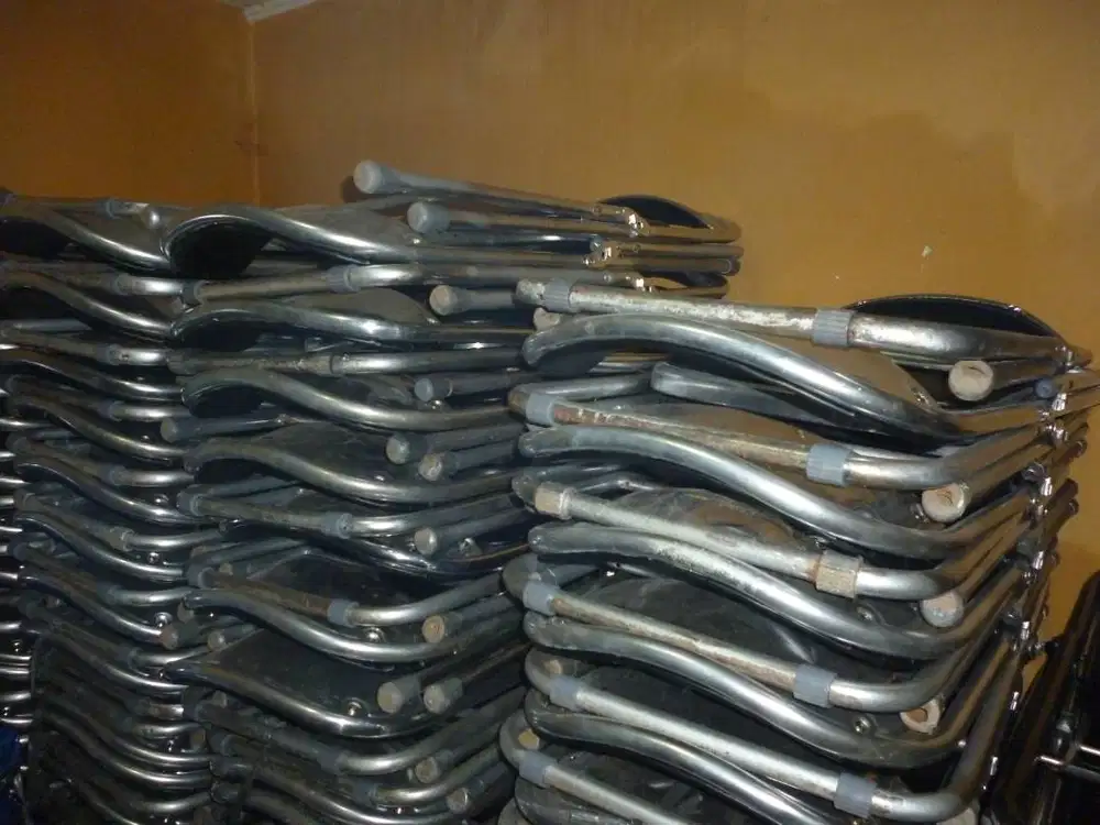 kursi lipat kantor rekondisi