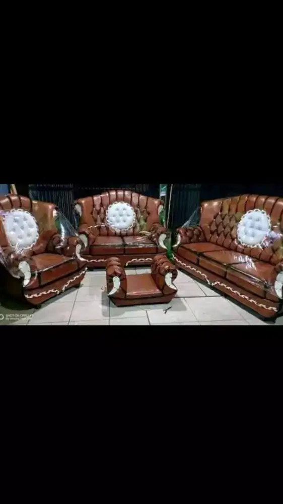 Sofa King Jaguar Jumbo  3.2.1 + meja