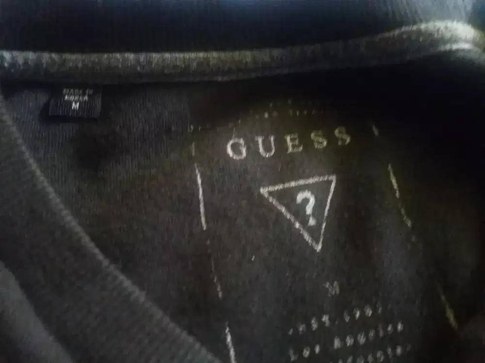 crewneck guess three tone colour