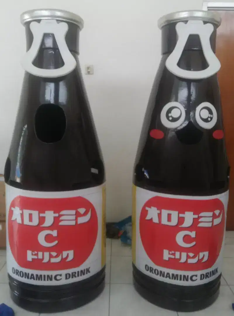 jual botol promosi bisa dipajang/dipakai sebagai badut/maskot