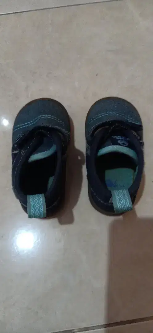 Sepatu balita usia 2 thn merk bubble gummers masih bagus 99rb