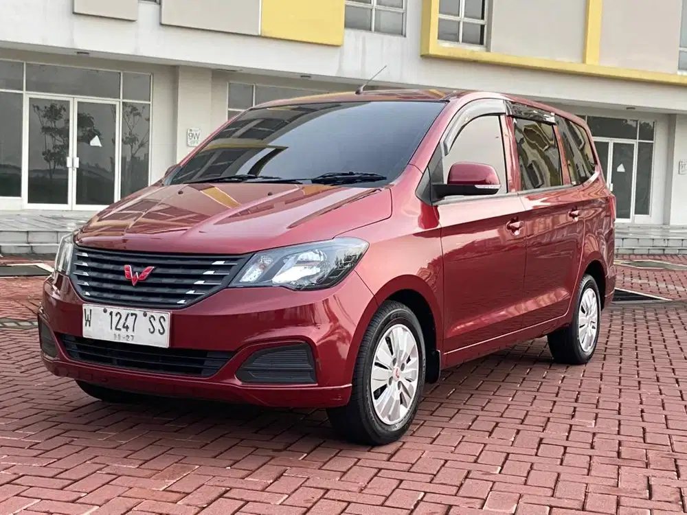 Wuling confero DB MY 2022 Facelift irit pol warna merah favorit - Mobil ...