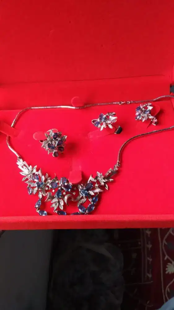 Terima jual-beli emas dan berlian dg harga tinggi