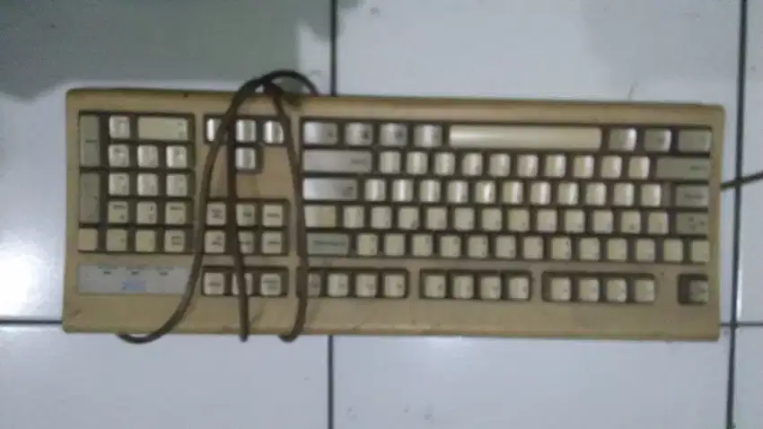 Keyboard IBM Jadul tapi Kuat