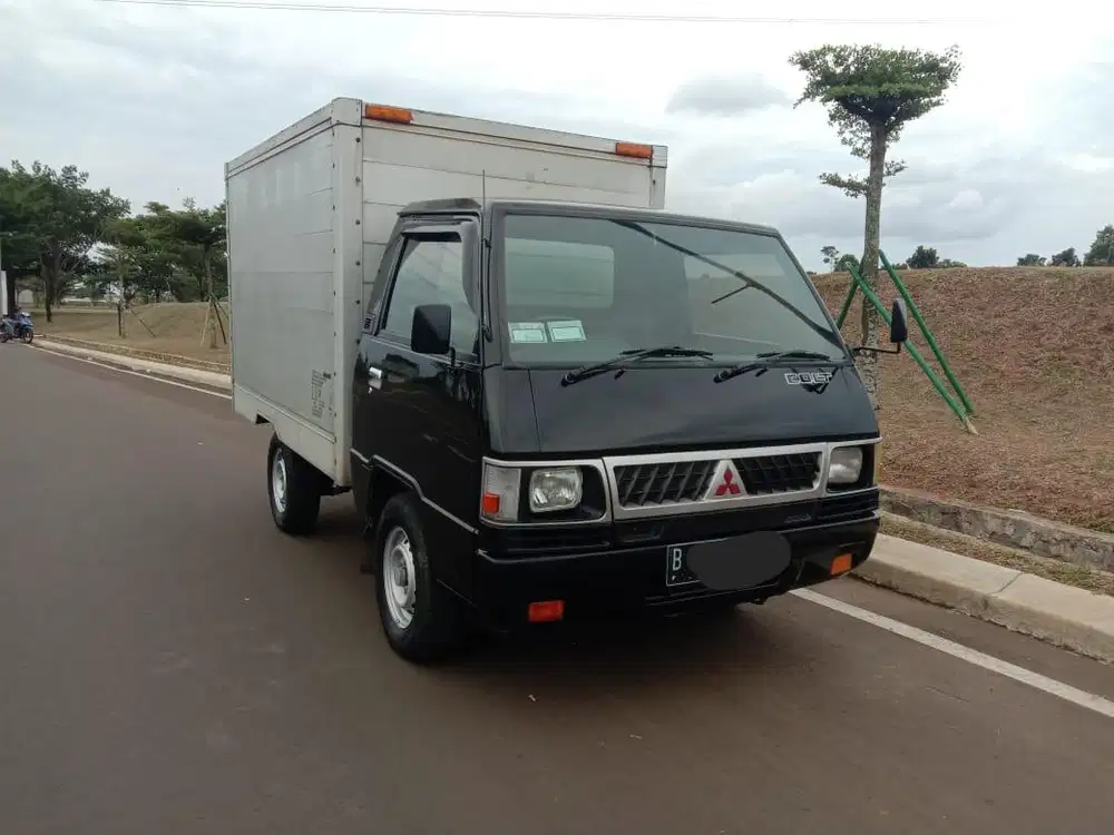 Mitsubishi L300 Pickup Box 2.5 Bensin Manual 2014 - Mobil Bekas - 909096136
