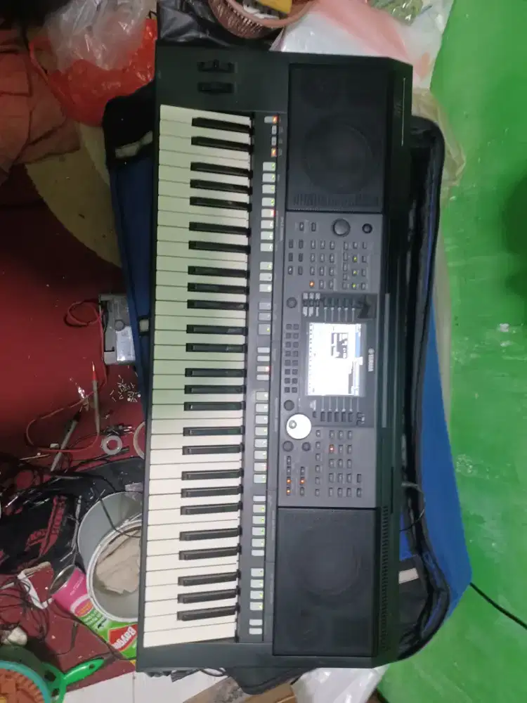 DI CARI UNTUK DI BELI KEYBOARD BEKAS