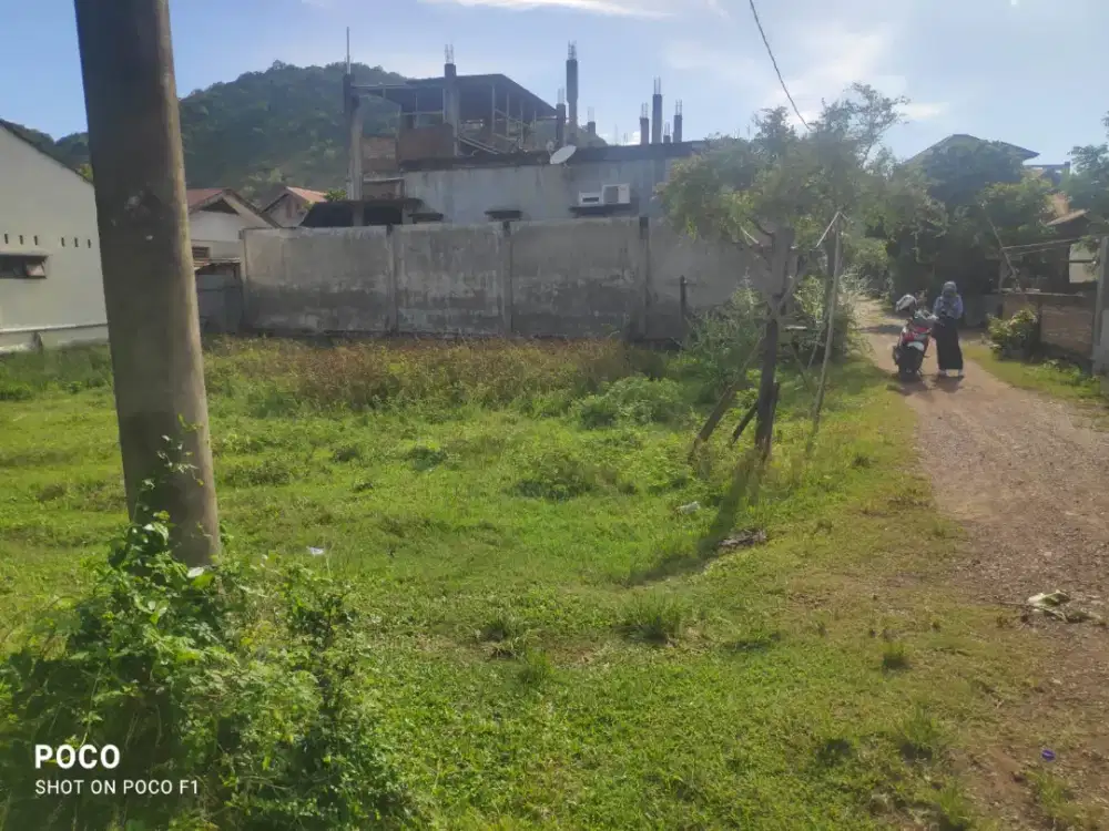 Dijual tanah seluas 340 m2 dengan harga 550 /m2