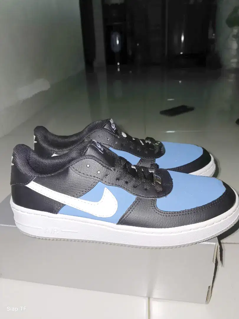 Nike Air Force 1 Low