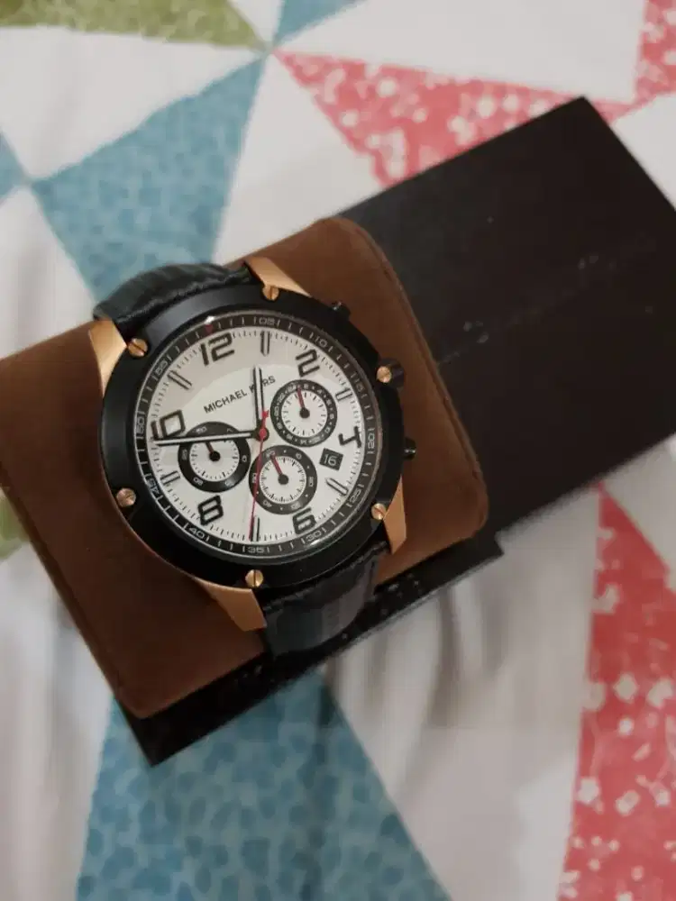 Michael kors jam hot sale tangan pria