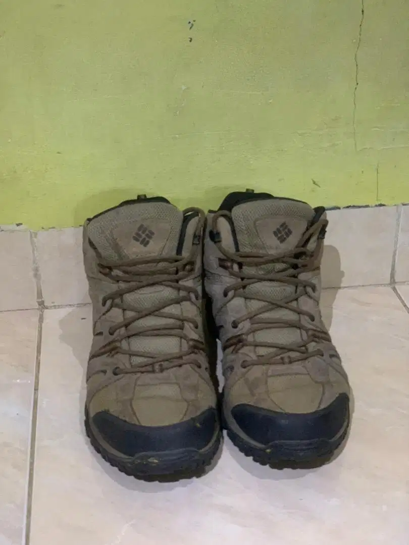 Sepatu Outdoor Columbia