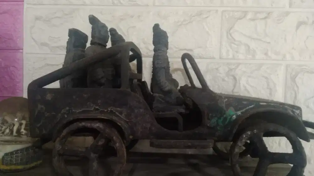 Mobil dan pengawalan