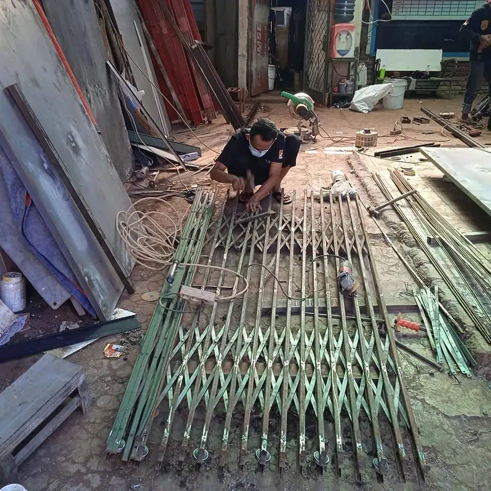 Pembuatan, service, pemasangan, Folding gate dan Harmonika