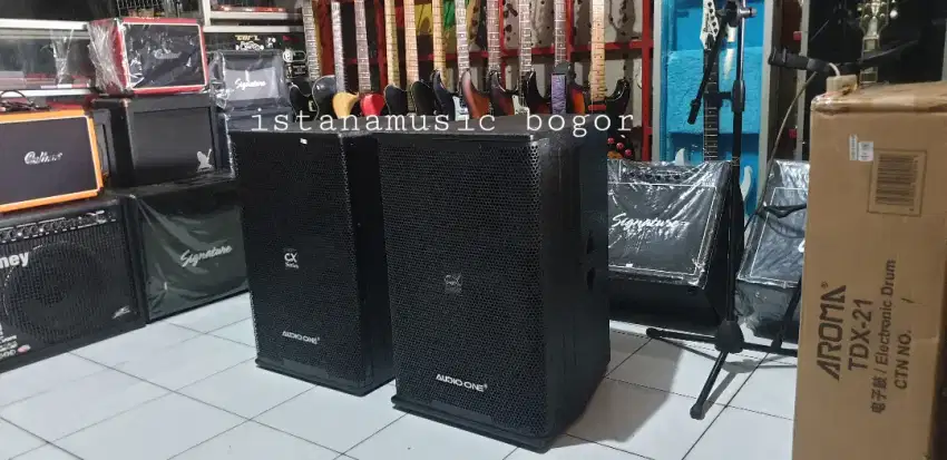 ACTIVE Speaker 15 model Yamaha DSR DZR