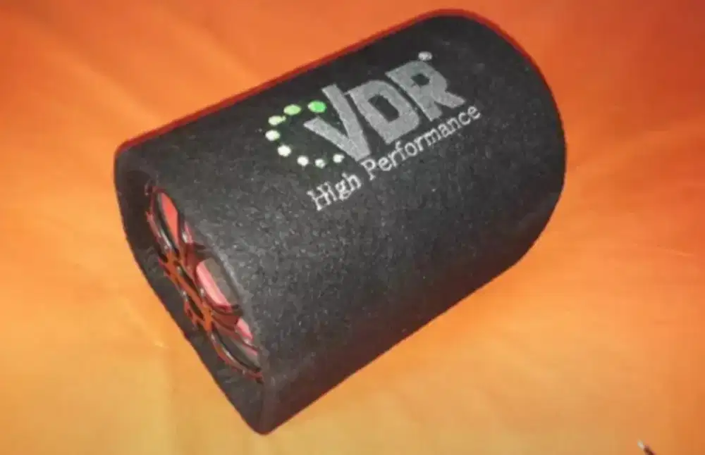 Speaker VDR, ada remotnya, ada kardusnya juga.