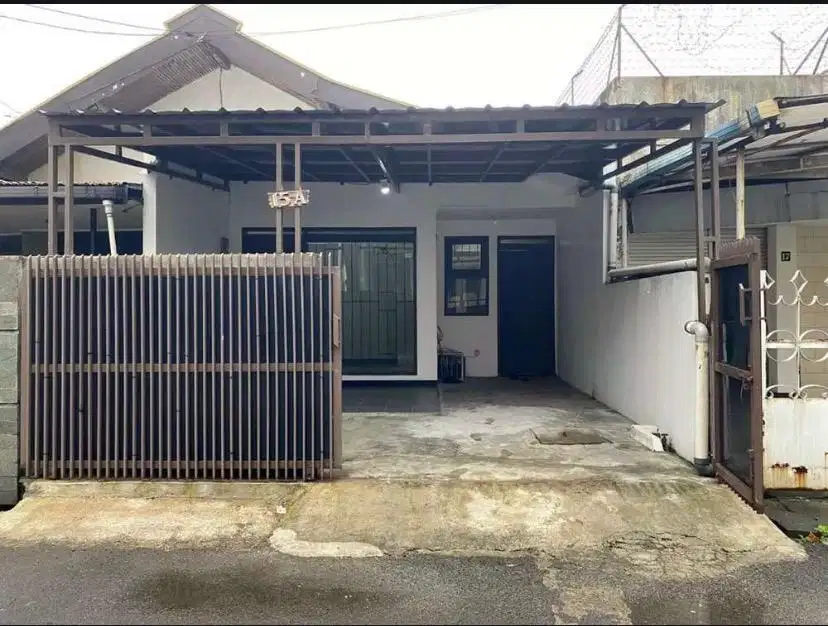 DISEWAKAN RUMAH PERTAHUN SIAP HUNI