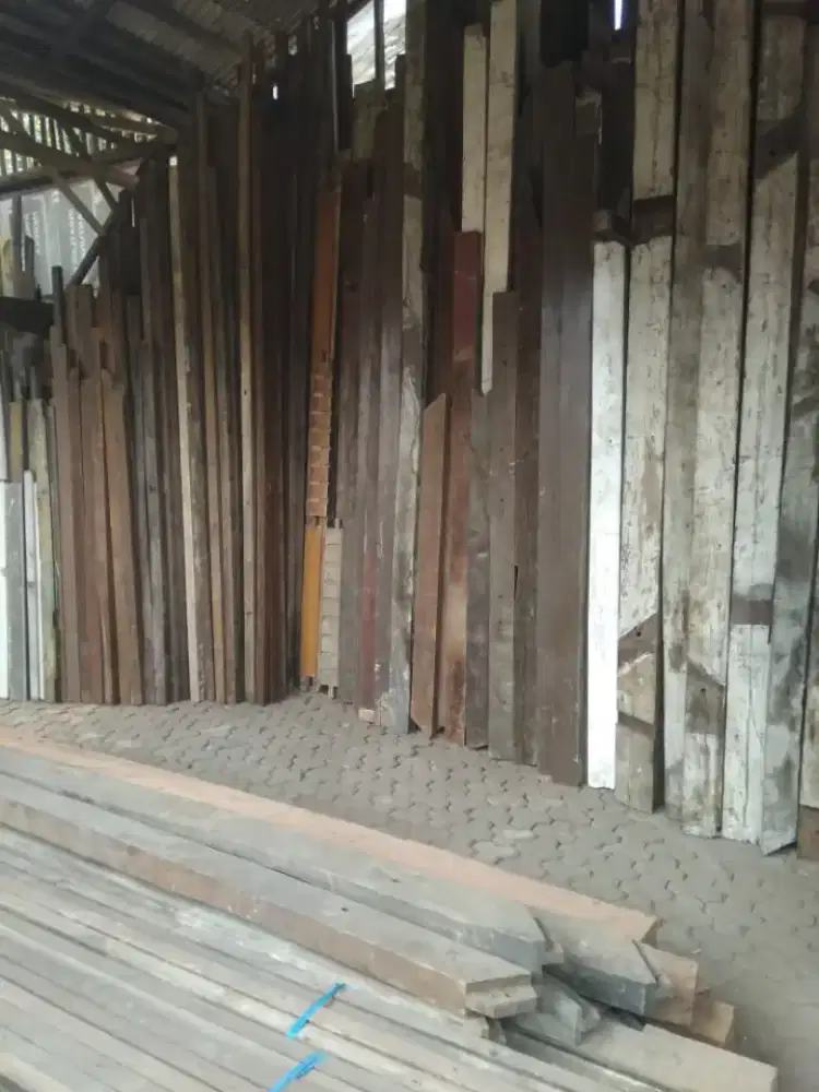 Jual kayu bekas ,balok ,kaso kaso ,Reng ,dll