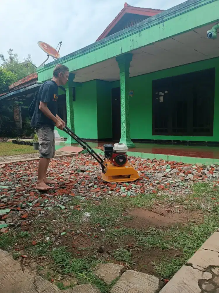 Baby roller jack hammer molen genset senso pemadat stamper kodok kuda