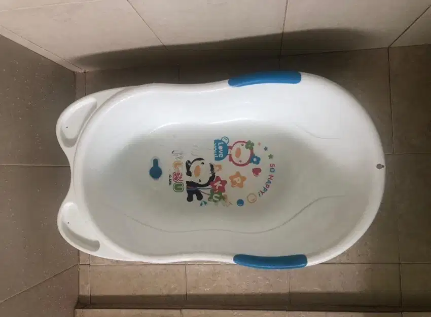 Bathub Puku (tempat mandi anak)