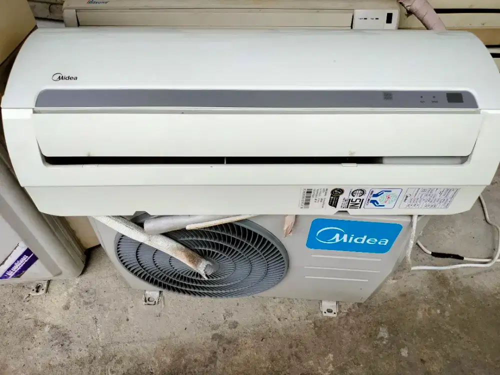 Terima lelangan AC rusak / bekas  partau besar