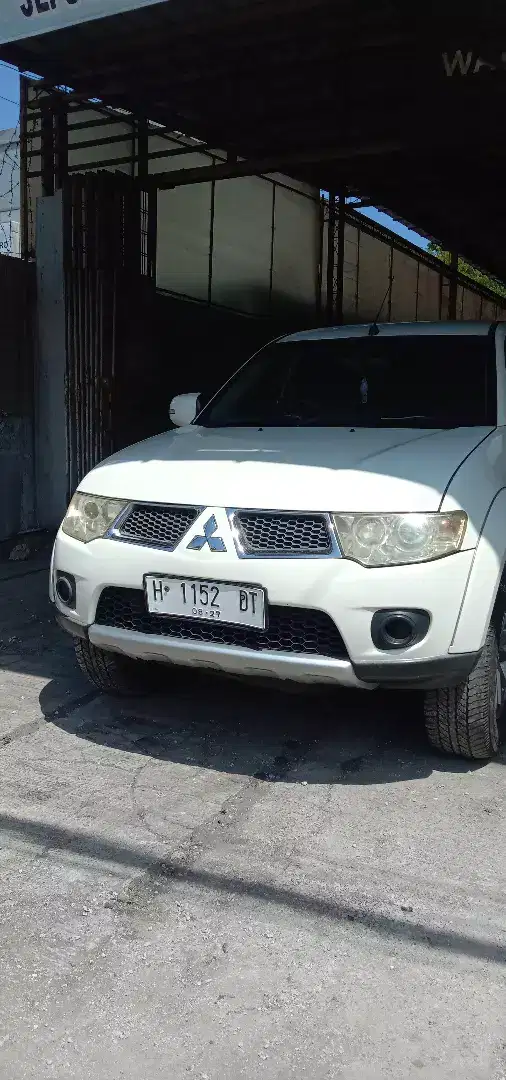 TURUN HARGA!! Mitsubishi Pajero Sport 4x4 GLX 2012 Siap Pakai
