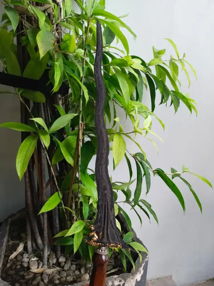 Pusaka kinatah Emas ( Sangat Sepuh Cocok Untuk Koleksi )